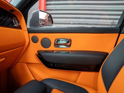 Used 2025 Rolls-Royce Cullinan image 17