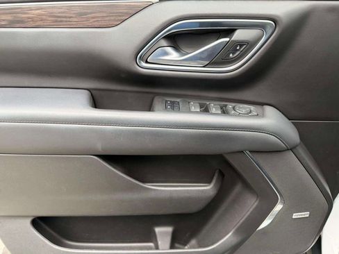 Used 2022 Chevrolet Tahoe LT w/ Luxury Package image 21