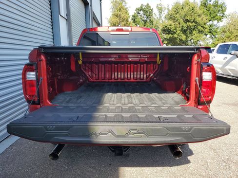 Used 2025 GMC Canyon Elevation w/ Convenience Package RWD image 8
