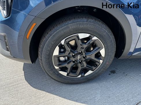 New 2025 Kia Sorento S w/ Panoramic Sunroof Package image 8