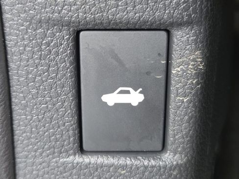 Certified 2025 Honda Accord LX image 10