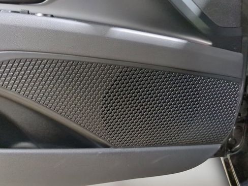 Certified 2025 Hyundai Elantra Sport image 19