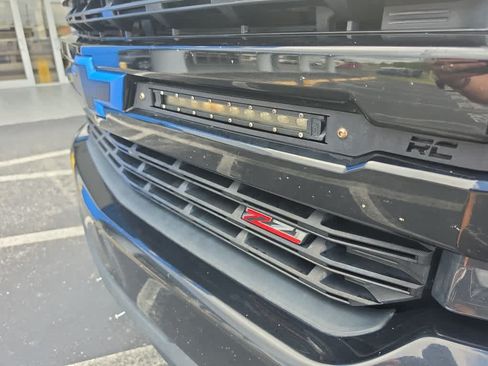 Used 2020 Chevrolet Silverado 1500 LT Trail Boss AWD/4WD image 21