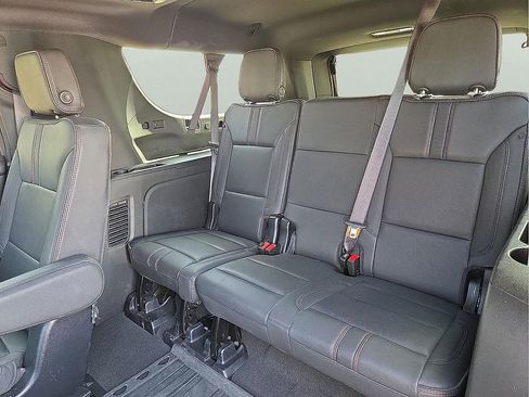 Used 2024 Chevrolet Suburban RST w/ Sport Performance Package AWD/4WD image 14
