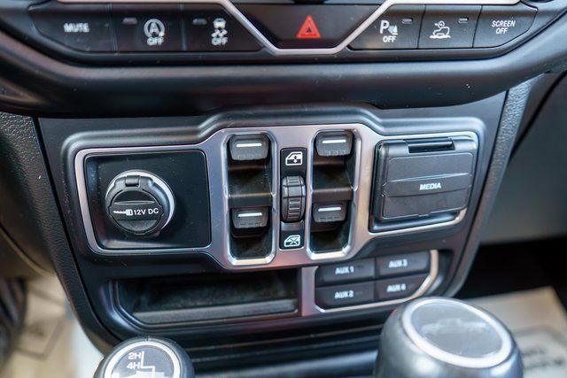 Used 2021 Jeep Gladiator Overland w/ Uconnect 4C Nav & Sound Group AWD/4WD image 26