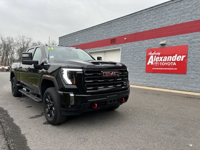Used 2024 GMC Sierra 2500 AT4 w/ Technology Package