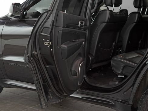 Used 2016 Jeep Grand Cherokee High Altitude AWD/4WD image 11