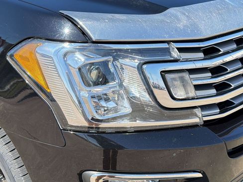 Used 2020 Ford Expedition Limited image 11