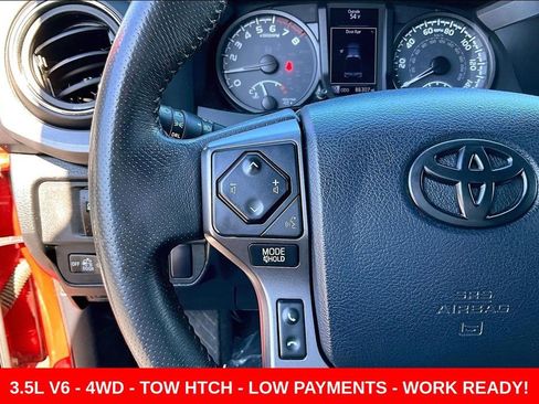 Used 2019 Toyota Tacoma TRD Off-Road w/ Technology Package AWD/4WD image 11
