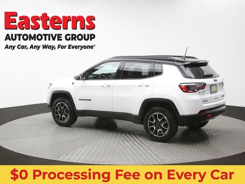 Used 2025 Jeep Compass Trailhawk AWD/4WD image 60