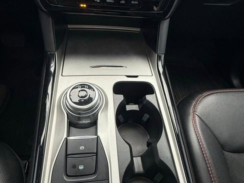 Used 2022 Ford Explorer ST-Line w/ Class IV Trailer Tow Package image 12