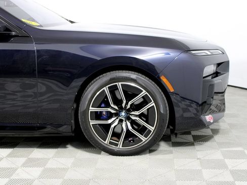 Used 2023 BMW i7 xDrive60 AWD/4WD image 48