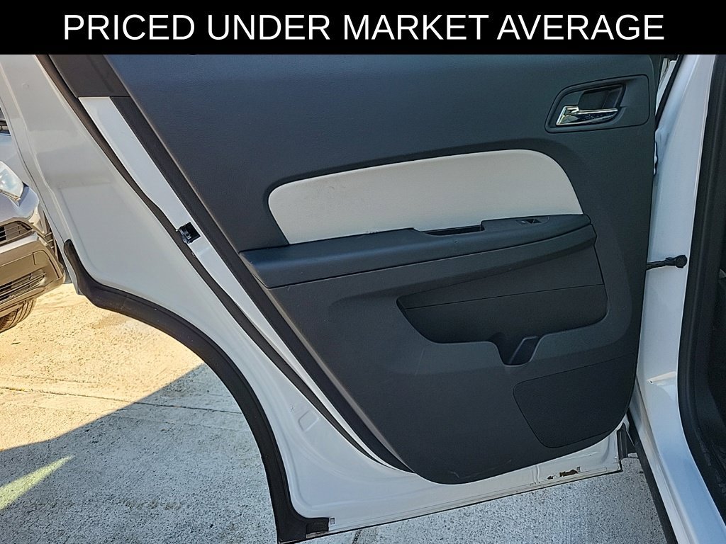 Used 2015 Chevrolet Equinox LS FWD image 12