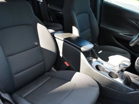 Used 2023 Chevrolet Malibu LS FWD image 26