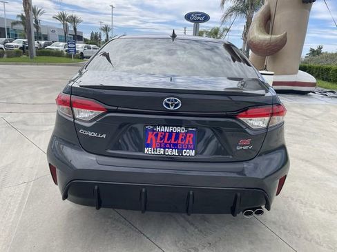 Used 2025 Toyota Corolla SE w/ SE Premium Package FWD image 7