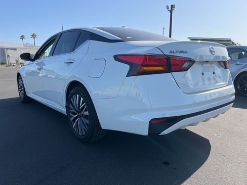 Used 2025 Nissan Altima 2.5 SV FWD image 7
