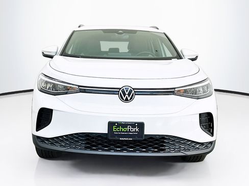Used 2023 Volkswagen ID.4 Pro image 2