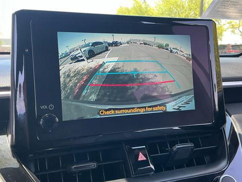 Used 2025 Toyota Corolla Cross AWD Hybrid image 29