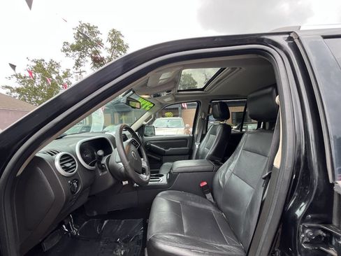 Used 2007 Mercury Mountaineer Premier image 9