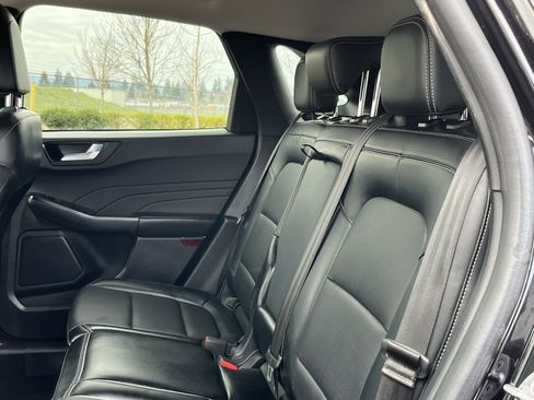 Used 2024 Ford Escape Platinum image 13