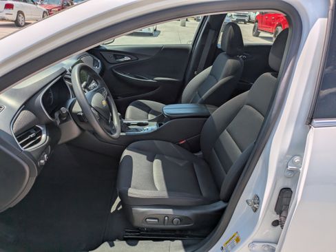 Used 2024 Chevrolet Malibu LT FWD image 10