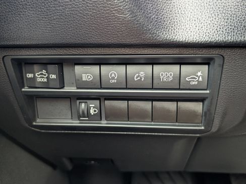 Used 2024 Toyota Tundra SR5 w/ SR5 Convenience Package AWD/4WD image 25