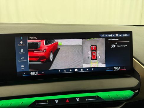 Used 2025 BMW X3 xDrive30i w/ Premium Package image 30