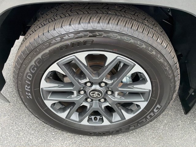 Used 2026 Toyota Sequoia Limited AWD/4WD image 11
