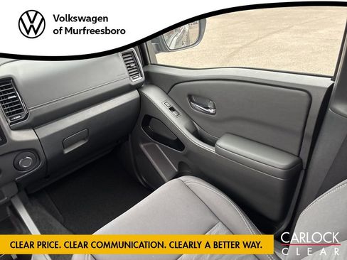 Used 2023 Nissan Frontier SV w/ Midnight Edition Package image 27