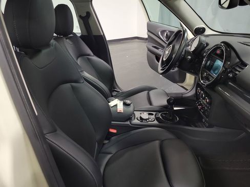Used 2017 MINI Cooper Clubman S image 24