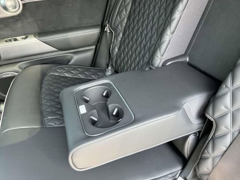 New 2025 Genesis GV60 Performance image 10