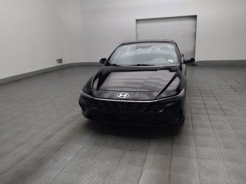 Used 2025 Hyundai Elantra SEL FWD image 15