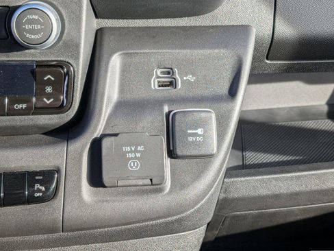 New 2025 RAM ProMaster 1500 w/ Premium Convenience Group image 21