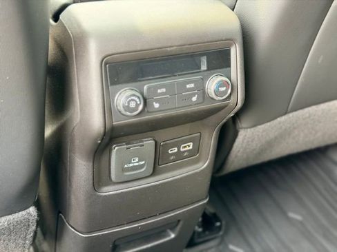 Used 2022 GMC Acadia AT4 w/ Technology Package AWD/4WD image 24