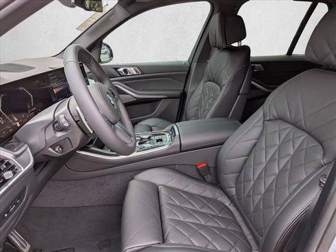 Used 2026 BMW X5 sDrive40i w/ M Sport Package RWD image 4
