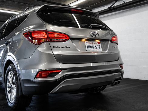 Used 2018 Hyundai Santa Fe Sport 2.0T FWD image 16