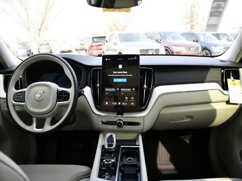 New 2026 Volvo XC60 T8 Ultra w/ Protection Package Premier image 17