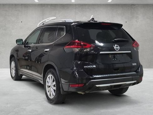Used 2019 Nissan Rogue S w/ Special Edition Package FWD image 14