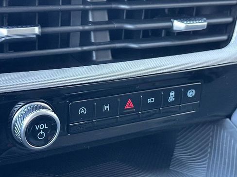 New 2026 Ford Explorer Active w/ Active Comfort Package image 17