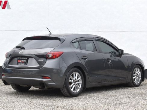 Used 2018 MAZDA MAZDA3 Sport FWD image 5