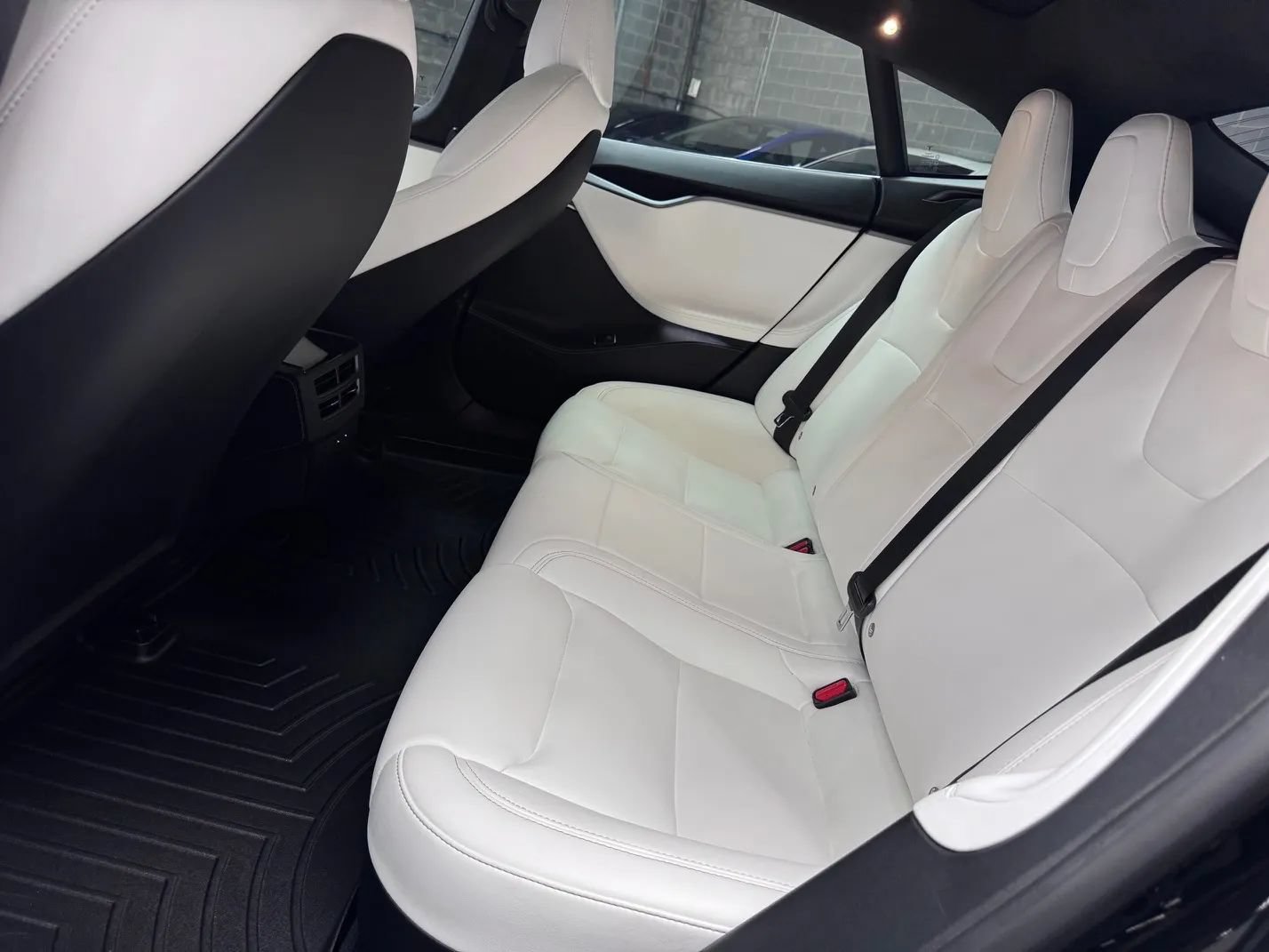 Used 2020 Tesla Model S Long Range Plus AWD/4WD image 13