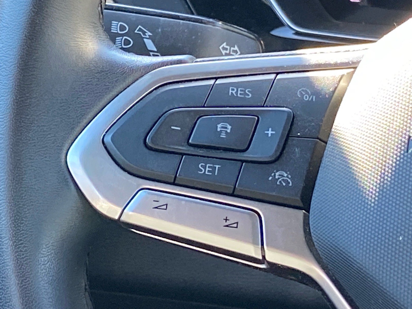 Certified 2023 Volkswagen Jetta Sport FWD image 4