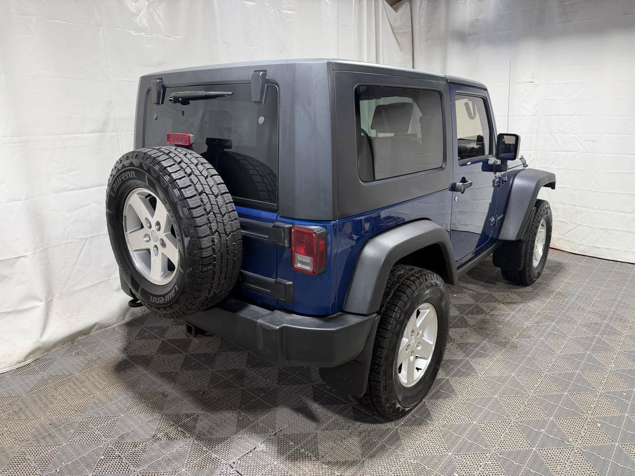 Used 2009 Jeep Wrangler Rubicon w/ Dual Top Group AWD/4WD image 6