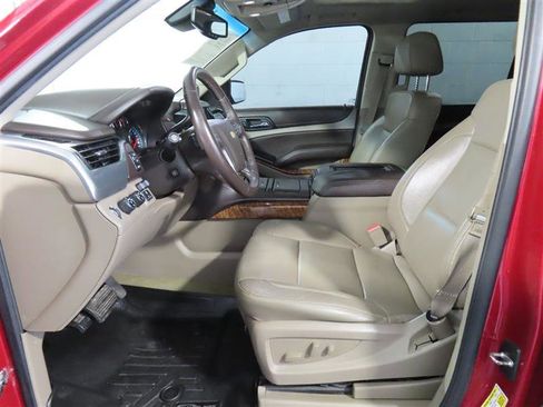 Used 2015 Chevrolet Suburban LTZ image 16