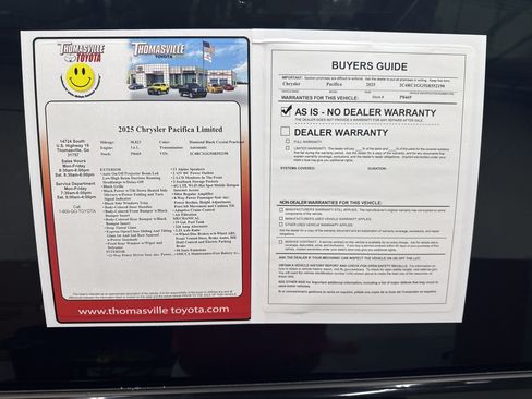 Used 2025 Chrysler Pacifica Limited FWD image 42