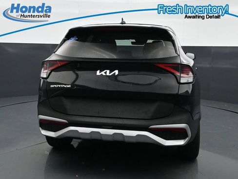 Used 2025 Kia Sportage LX FWD image 8