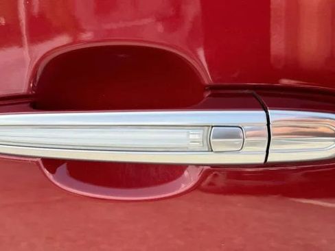 Used 2019 Cadillac XTS Platinum FWD image 12