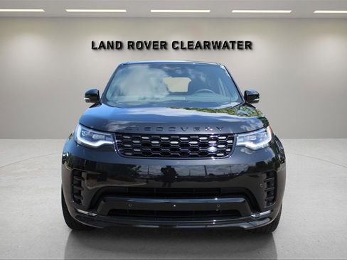 New 2025 Land Rover Discovery Dynamic SE image 7