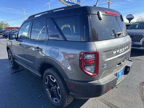 Used 2021 Ford Bronco Sport Outer Banks image 6