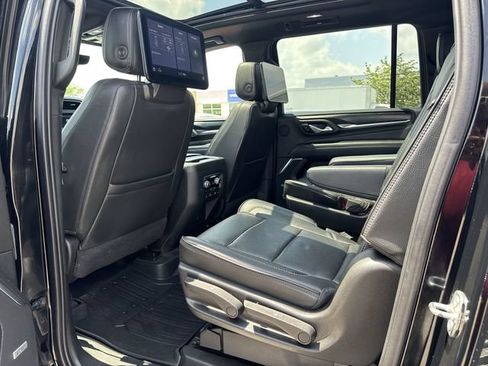 Used 2021 GMC Yukon XL Denali w/ Denali Premium Package AWD/4WD image 22